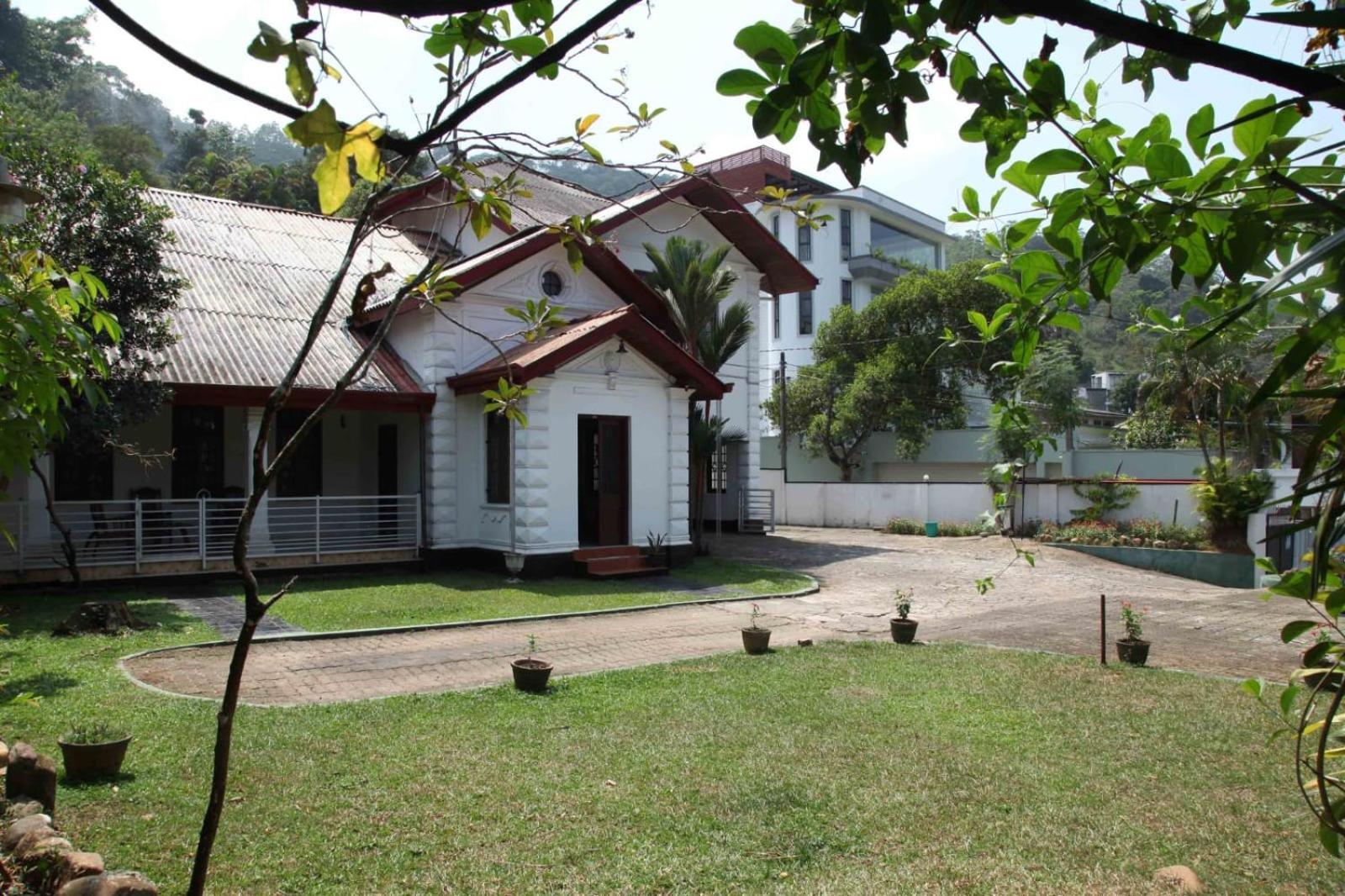 Antique Tourists Lodge Kandy Kültér fotó